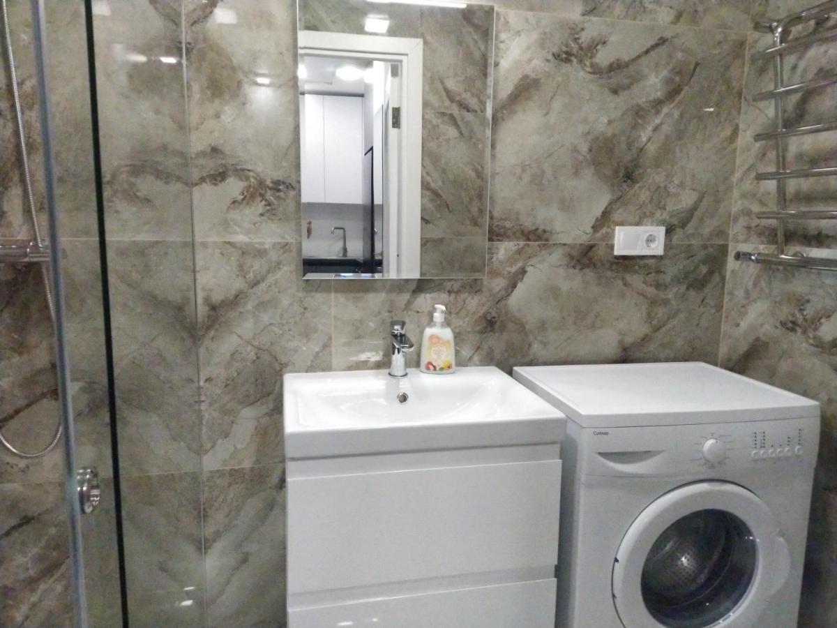 Vip Apartment Near Center Lviv Extérieur photo