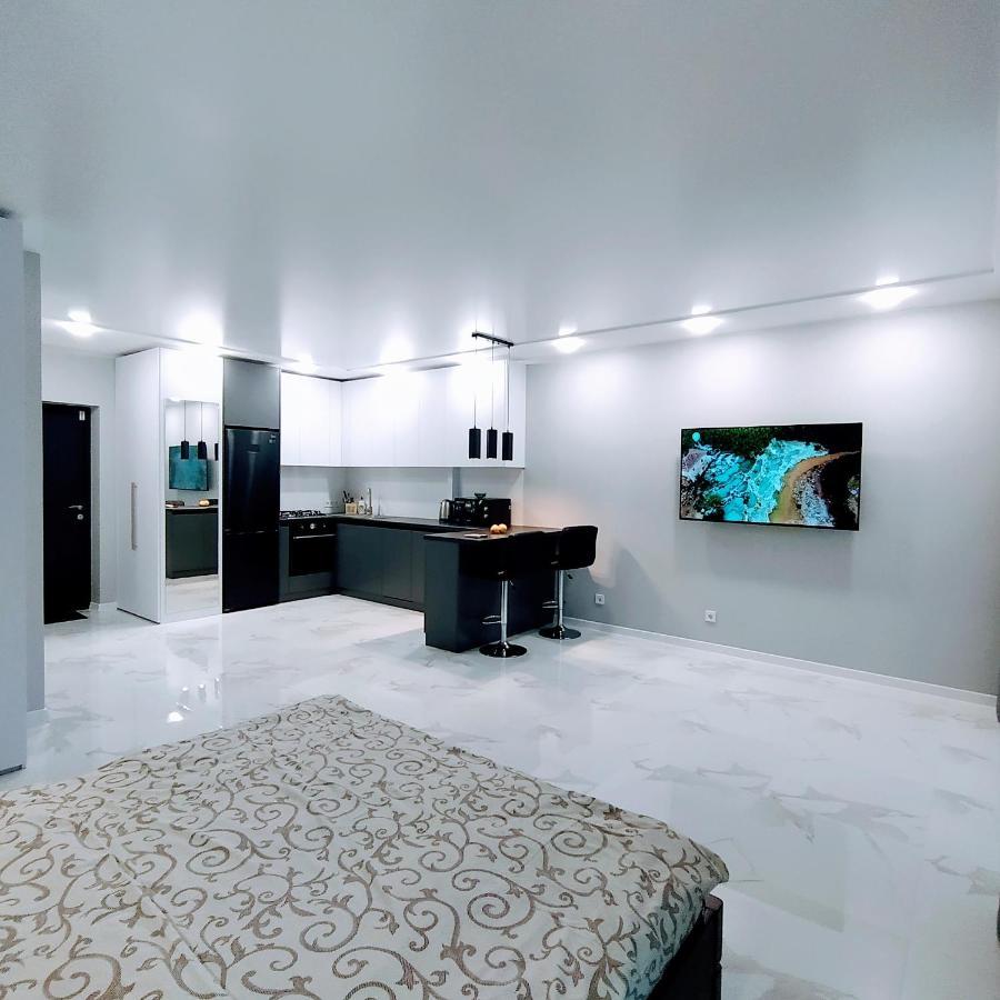 Vip Apartment Near Center Lviv Extérieur photo